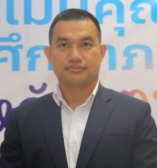 ผศ.สมศักดิ์ สุกเพ็ง