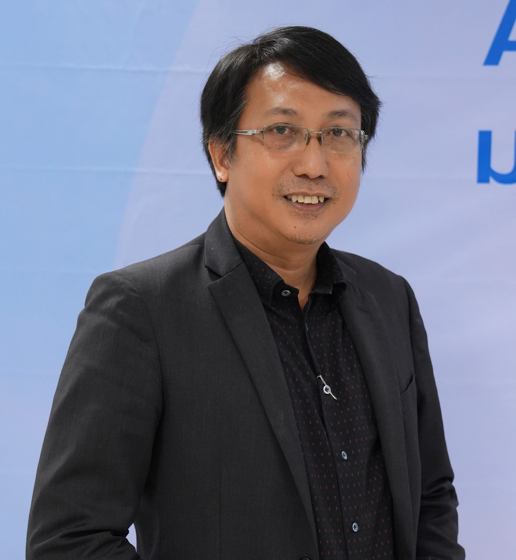 ดร.สมชาย ชูเมือง